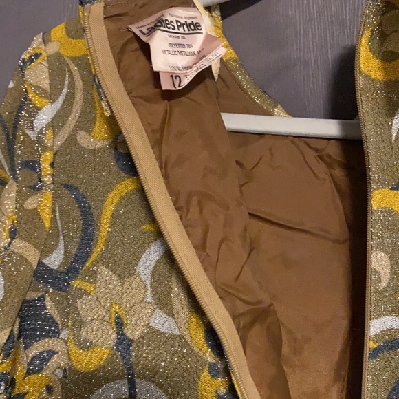 Vintage Ladies Pride Gown - Picture 8 of 9